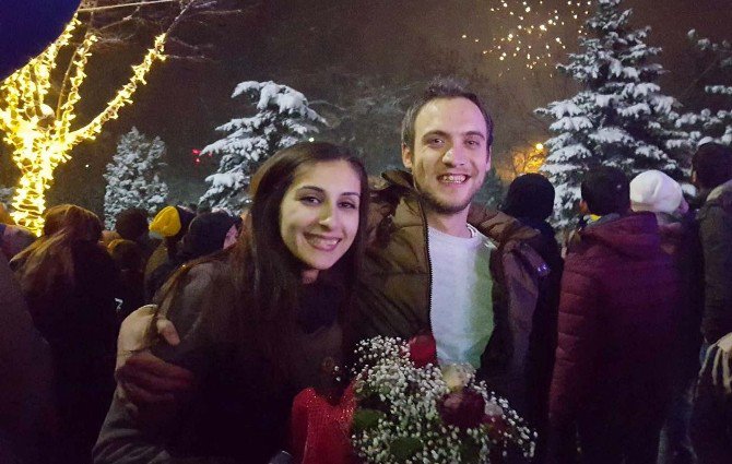 2017’ye Evlilik Teklifiyle Girdi