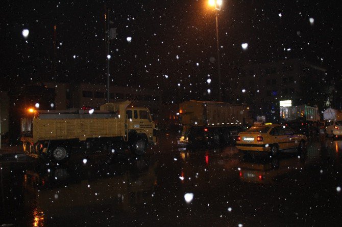 Belediye Karla Mücadele Ekipleri Teyakkuzda