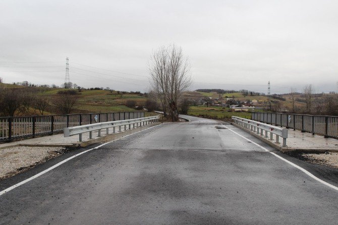 Salmanlı’da Köprü Ve Asfalt Çalışmaları Tamamlandı