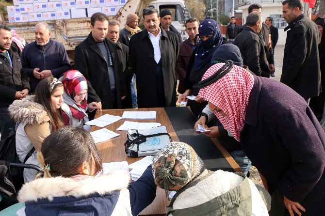 Harran’da 2 Bin Suriyeli Aileye Yardım