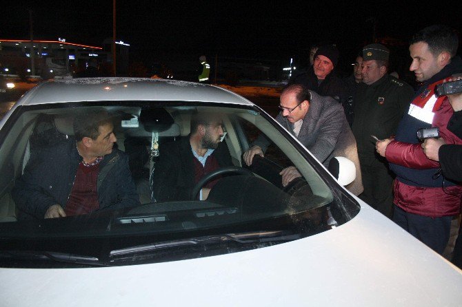 Vali Yurtnaç, Emniyet Ve Jandarma Personelinin Yeni Yılını Kutladı