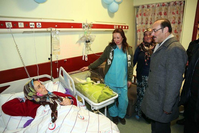 Yozgat’ta Yılın Son Bebeğine Demokrasi Şehidi Halis Demir’in İsmi Verildi