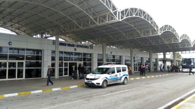 Antalya Havalimanı’nda Panik