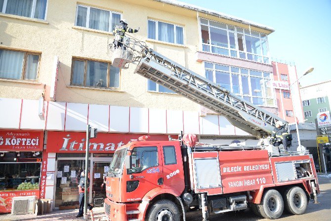 Bilecik Belediyesi İtfaiye Müdürlüğünden Buz Sarkıtlarına Müdahale