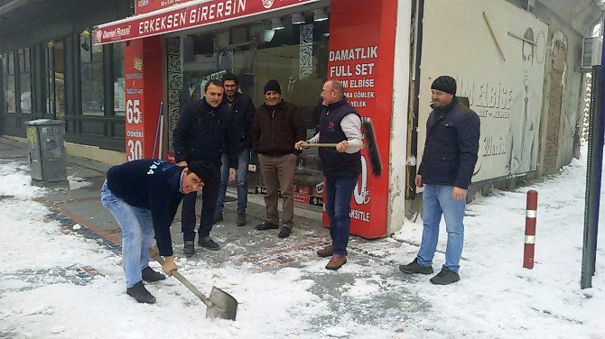 Edirne’de Kazma Kürek Sesleri Yükseliyor