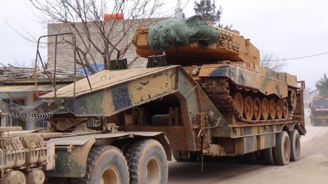 El Bab’a Tank Ve İş Makinesi Sevk Edildi