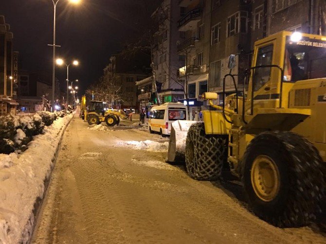 Bozüyük’te Kar Temizleme Çalışmaları