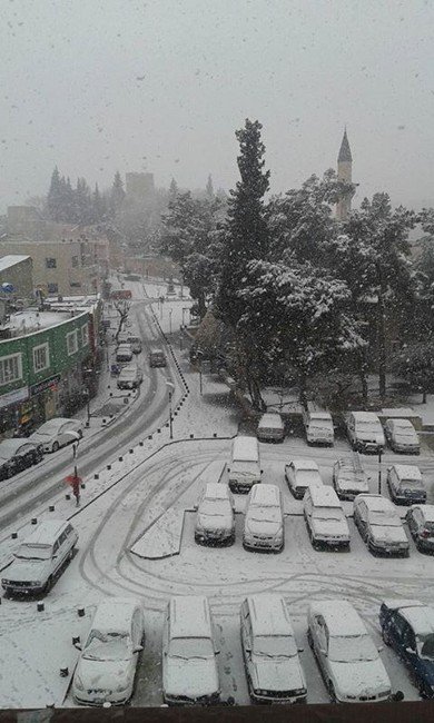 Mut’ta Kar Hayatı Olumsuz Etkiliyor