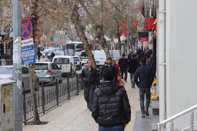 Vatandaşlar Terör Olaylarına Tepki Göstererek Barış İstedi