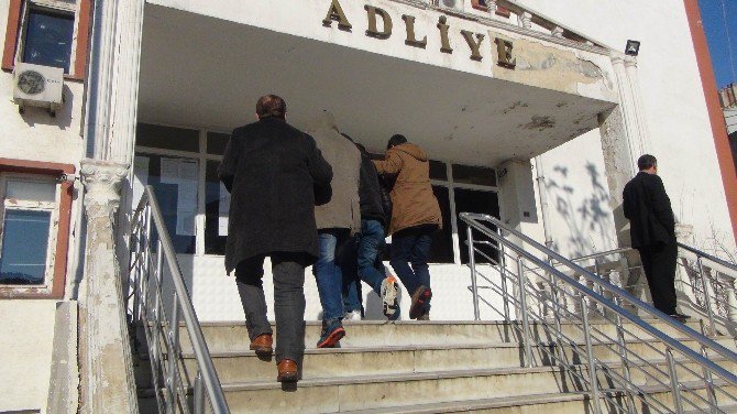 Tekirdağ’da Altın Dolandırıcılığı Yapan 3 Kişi Tutuklandı