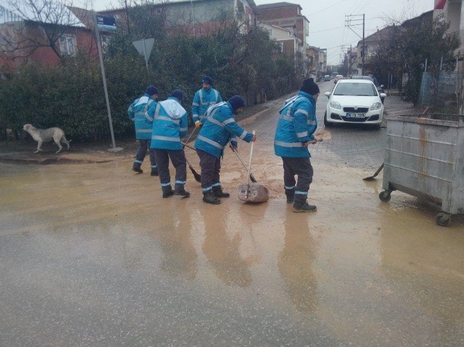 Sel Mağdurlarına 3 Öğün Yemek