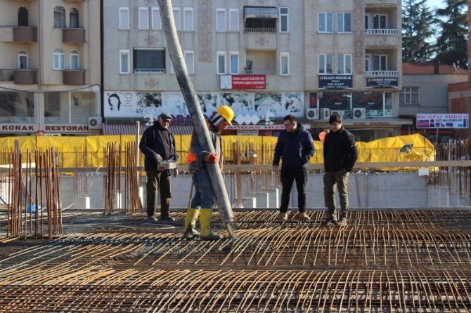 Fatsa Belediye Binası İnşaatı Devam Ediyor