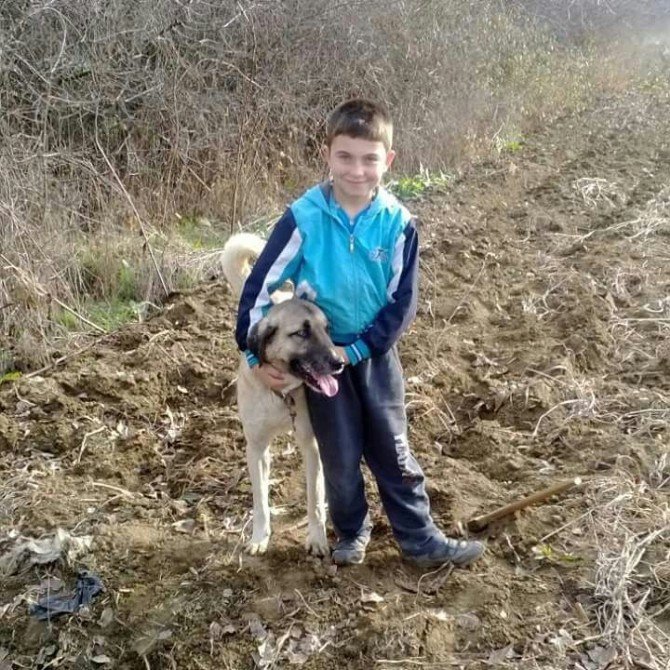 Akıma Kapılan Çocuk Toprağa Verildi