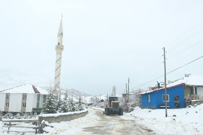 Tufanbeyli’de Kapalı Yol Kalmadı