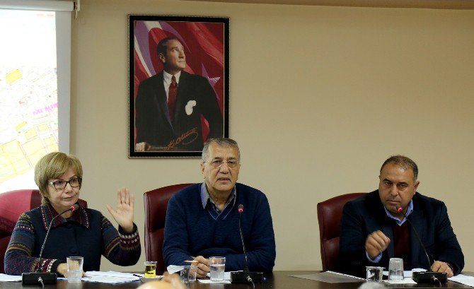 Tarhan: “Acının Biri Bitmeden Diğerini Yaşar Hale Geldik”