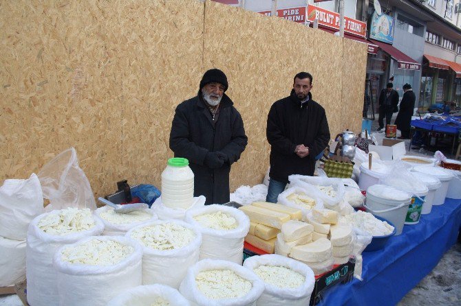 Soğuk Hava Köylü Pazarını Da Vurdu