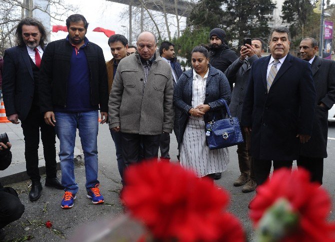 Ortaköy’deki Silahlı Saldırıda Hayatını Kaybeden Hintlilerin Yakınları Olay Yerinde