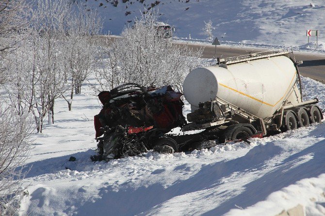 Seydikemer’de Trafik Kazası: 1 Ölü, 1 Yaralı