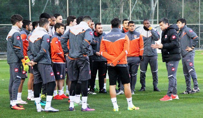 Adanaspor’un Devre Arası Kamp Çalışmaları Başladı