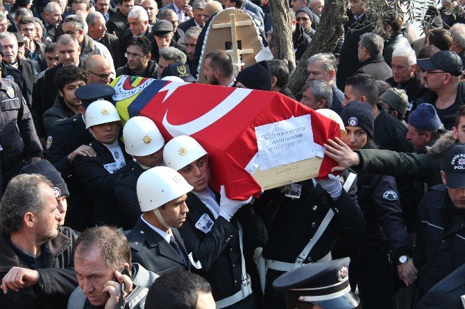 Şehit Polisler Son Yolculuğuna Uğurlandı