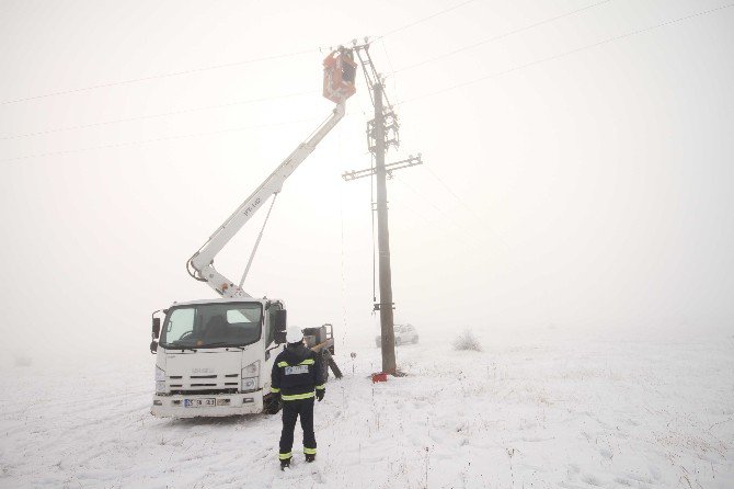 Tredaş, Elektriğin Sürekliliği İçin Zor Şartların Üstesinden Geliyor