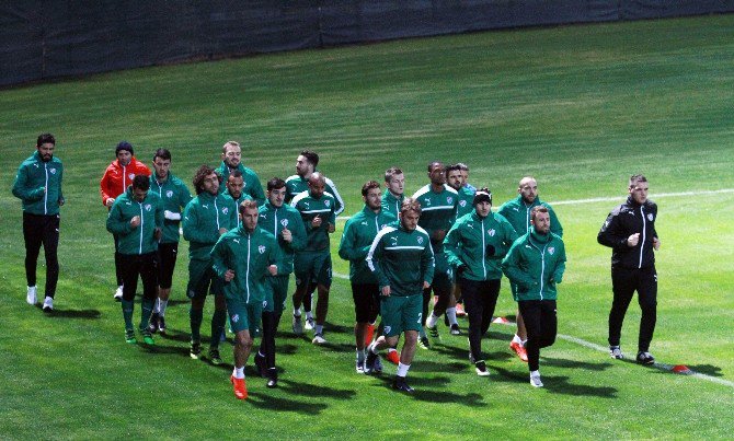 Bursaspor’un Antalya Kampı Başladı