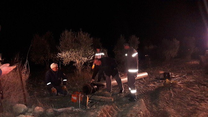 Vezirhan’da Ana Su Hattı Yenilenmesine Gece Gündüz Demeden Devam Ediliyor