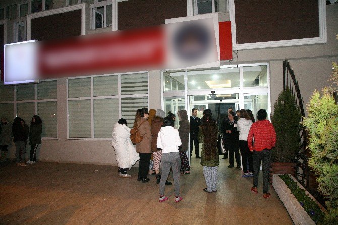 Kız Yurdunda Çıkan Yangın Paniğe Neden Oldu