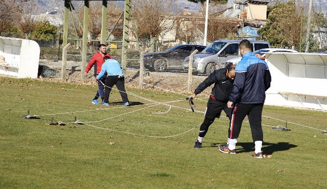 Döşemealtı’nın Başpehlivanları Kış Kampına Girdi