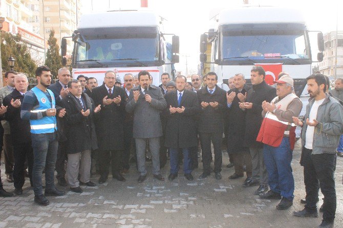 Mardin’de Halep İçin Toplanan Yardım Tırları Yola Çıktı