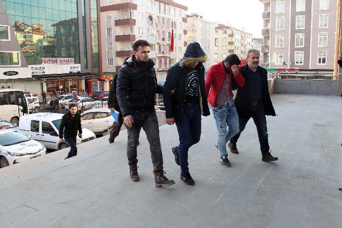 Tekirdağ’da Bıçaklı Kavga: 1 Ölü