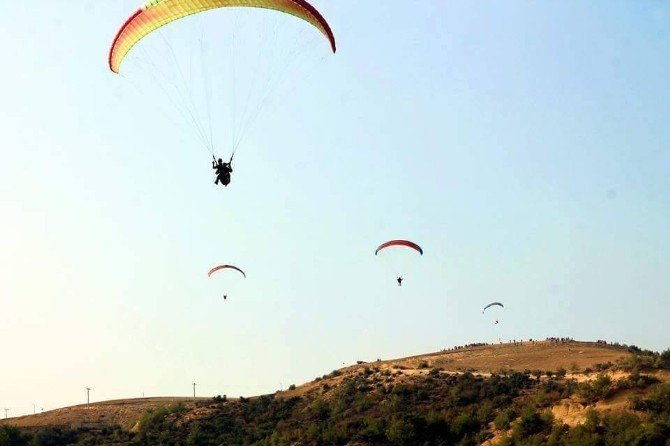 Adıyaman’da Ücretsiz Yamaç Paraşütü Kursu Verilecek