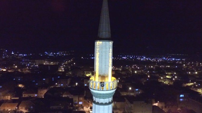 Cami Işıklandırması Göz Doldurdu