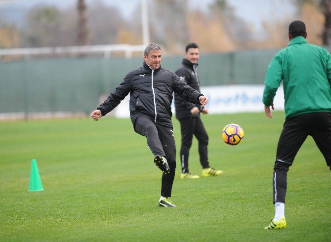 Bursaspor’da Hazırlıklar Sürüyor