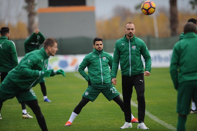 Bursaspor’da Hazırlıklar Sürüyor