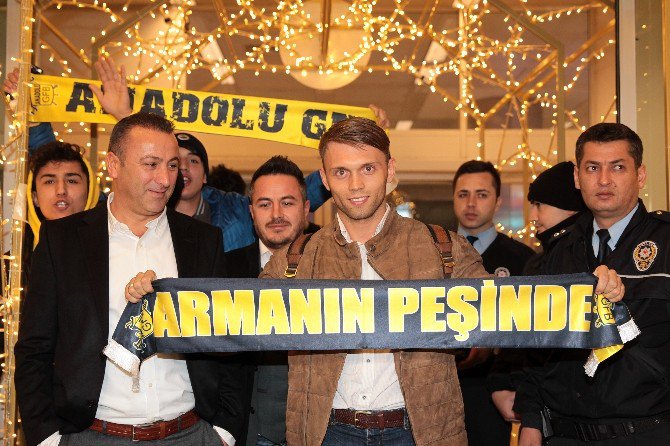 Fenerbahçe’nin Yeni Transferi İstanbul’a Geldi