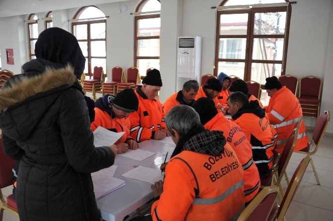 Bozüyük Belediyesi’nde İşçilere Sağlık Muayenesi Yapıldı, İş Güvenliği Eğitimi Verildi