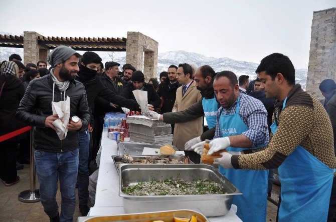 Munzur Üniversitesi’nde ‘Balık-ekmek’ Etkinliği