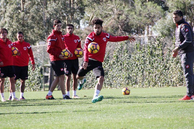 Adanaspor’da Hazırlıklar Sürüyor