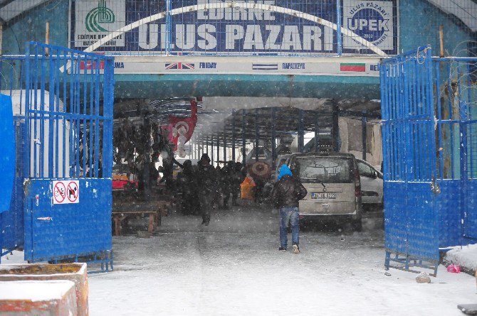 Balkanların En Büyük Pazarını Soğuk Hava Vurdu