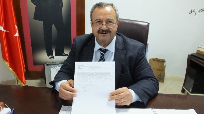 Burhaniye Belediyesinden Gençlerle Baş Başa Kitabı