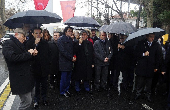 Konsoloslar Reina’nın Önünde Hayatını Kaybedenleri Andı