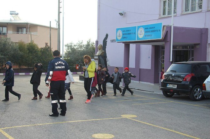 Öğrencilere Yangın Ve Kurtarma Eğitimi