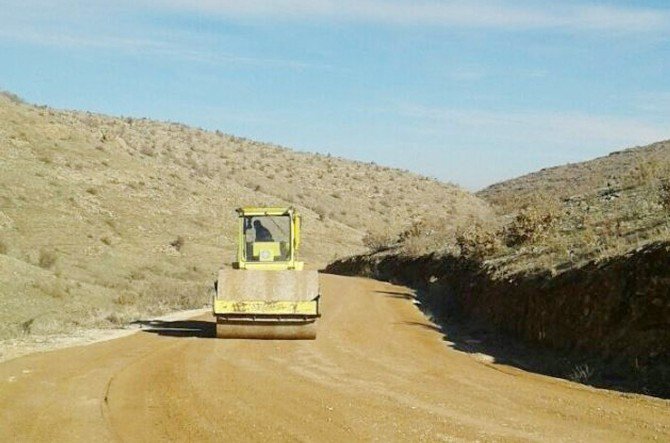 Mardin Kırsalında Yol Çalışması Başlatıldı