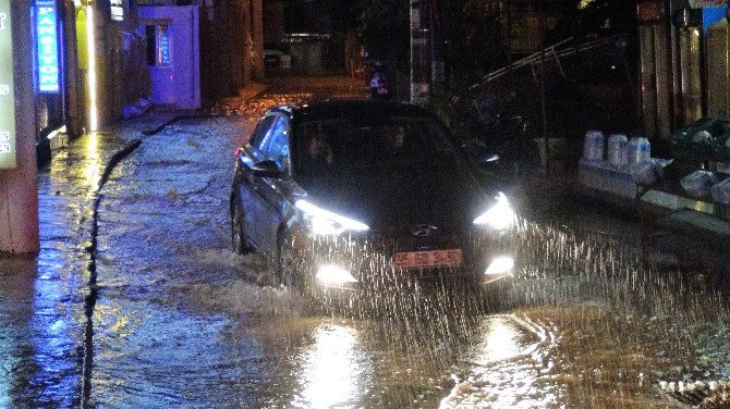 Bodrum Sokakları Göle Döndü