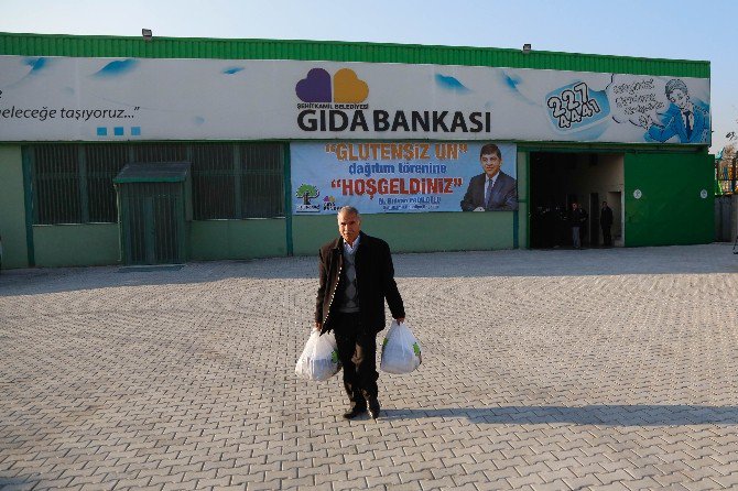 Şehitkamil Glutensiz Un Yardımına Devam Ediyor