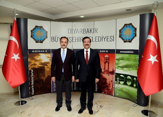 Uşak’tan Diyarbakır Büyükşehir Belediyesi’ne Ziyaret