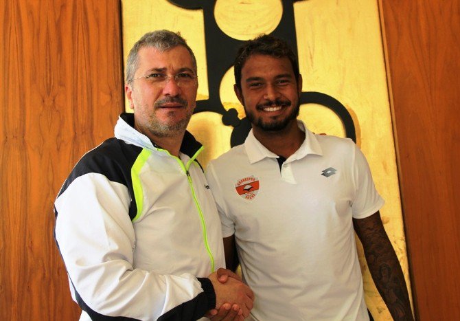 Vinicius Santos Silva Ve Charles Itandje, Adanaspor’da