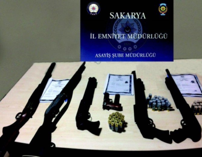 Sakarya Polisinden Eğlence Mekanlarına Baskın