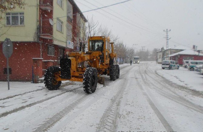 Seyitgazi Karla Mücadeleye Devam Ediyor